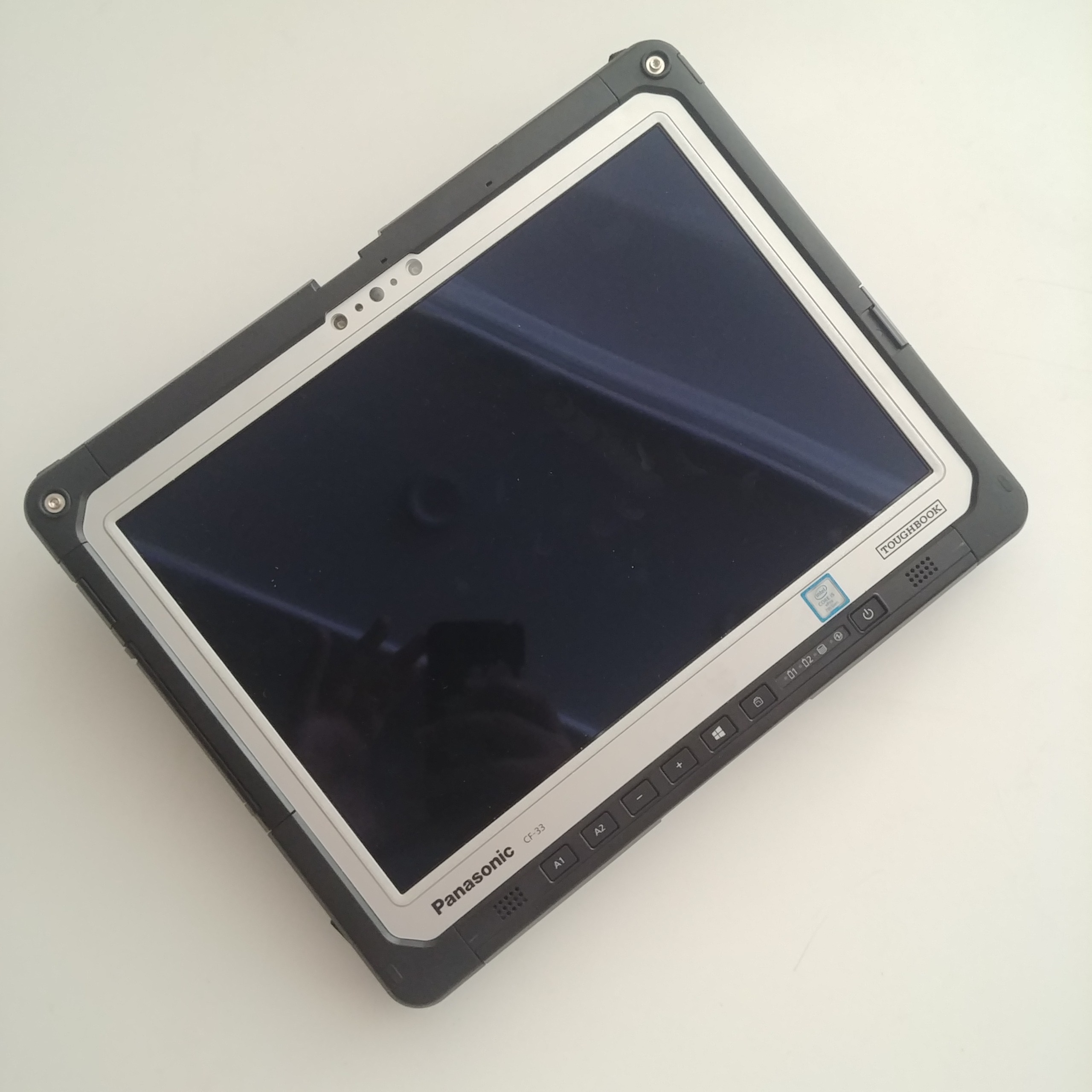 لپ تاپ، تبلت ستبر و نظامی پاناسونیک، تمام ژاپنی  «Panasonic Toughbook C-33»